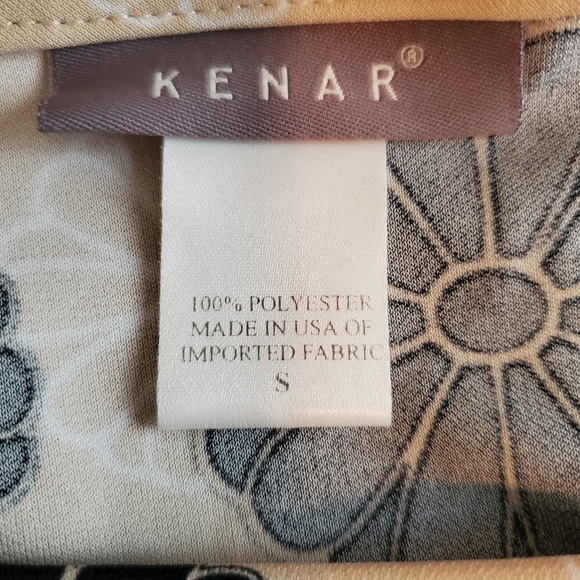 Black and Tan Print Top size small - Picture 3 of 6